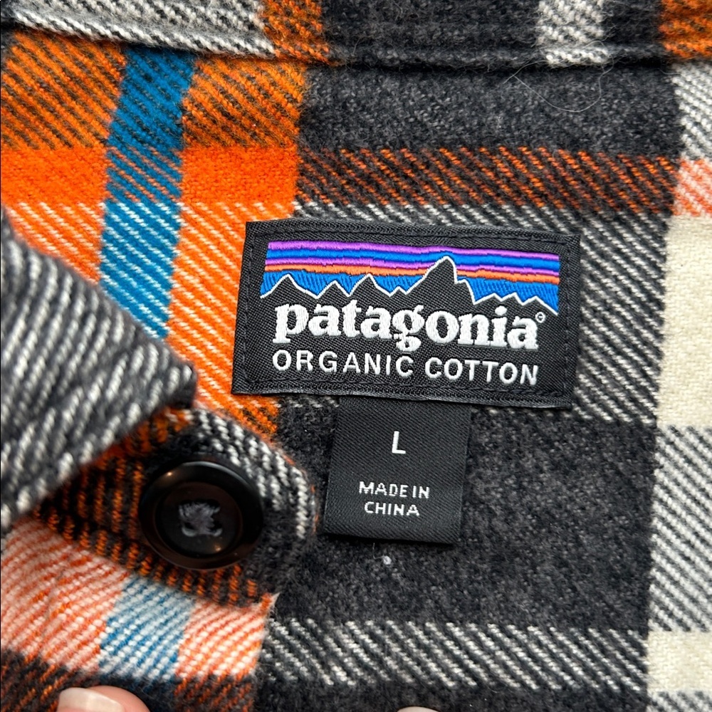 Patagonia Organic Cotton Plaid Shirt - Orange, Blue, and Gray Size Large - Picture 2 of 12